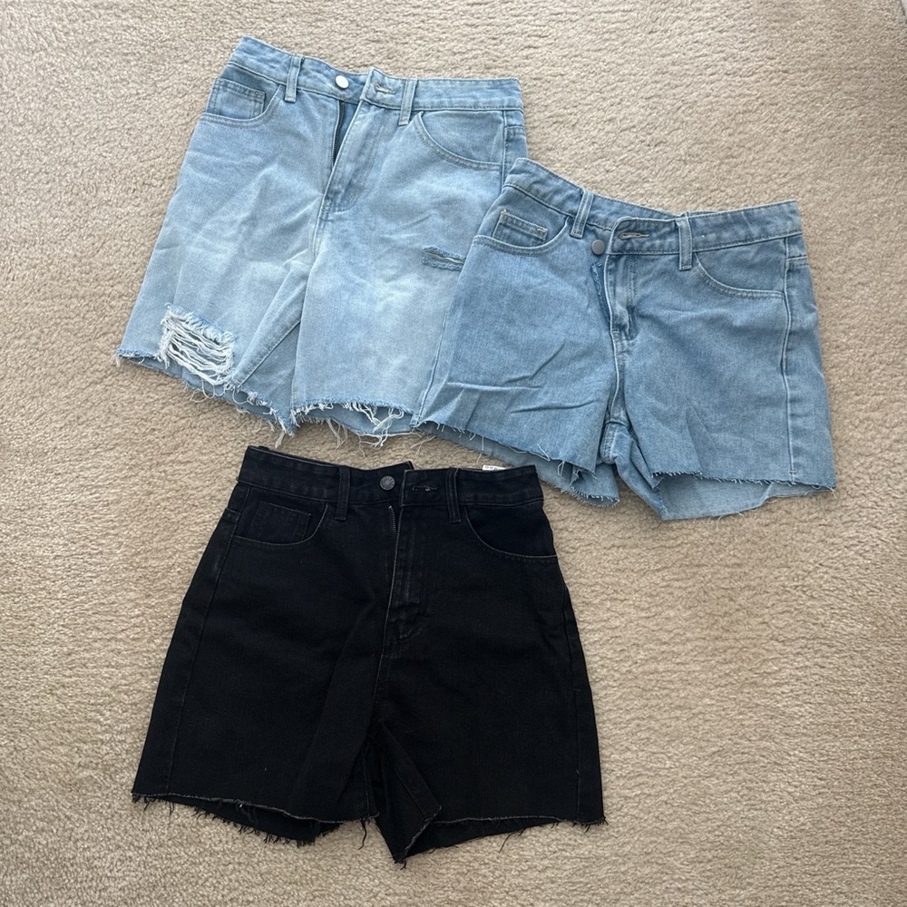 Women’s High-Rise Denim Shorts - Light Wash & Black